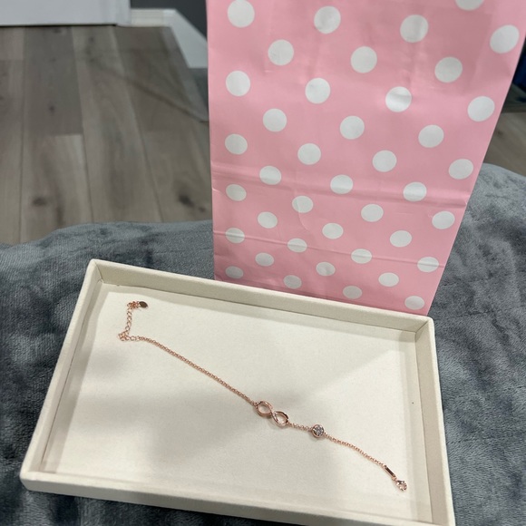 Infinity charm bracelet moissanite - Picture 14 of 14